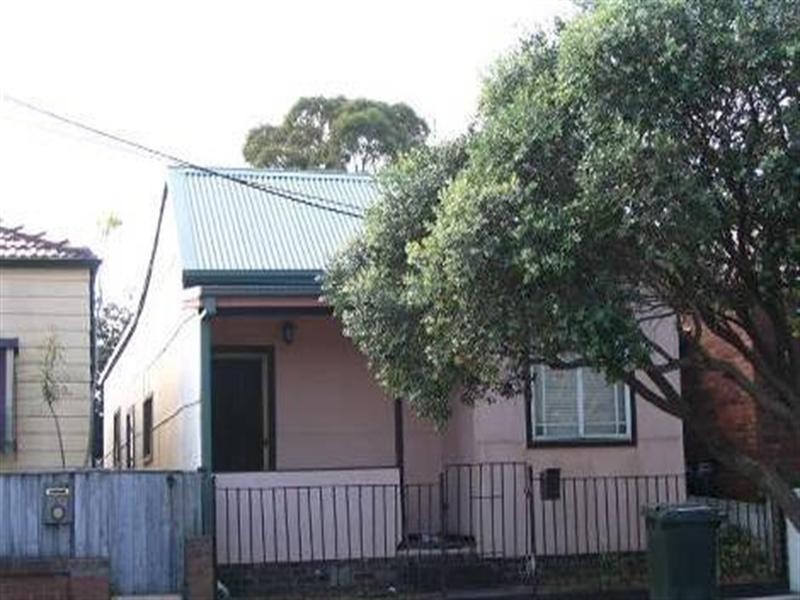 55 Robinson Street, Eastlakes NSW 2018