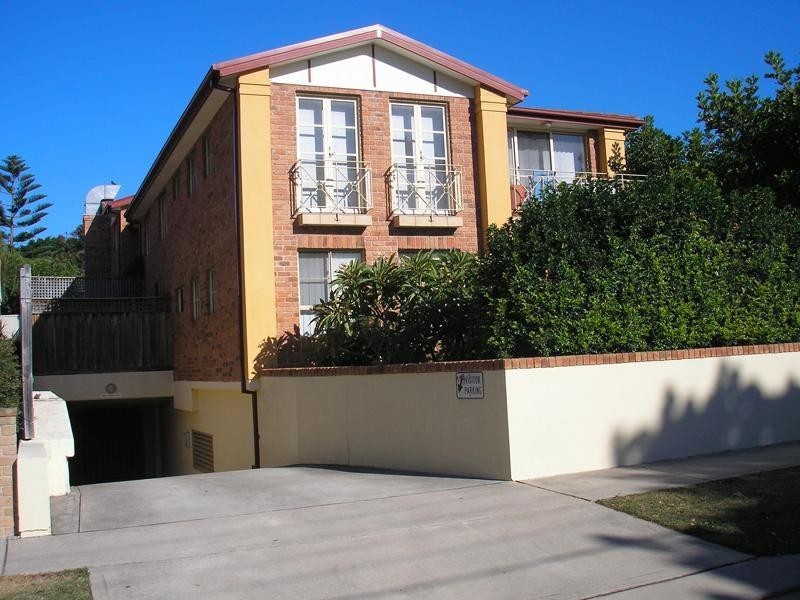 27 New Orleans Crescent, Maroubra NSW 2035