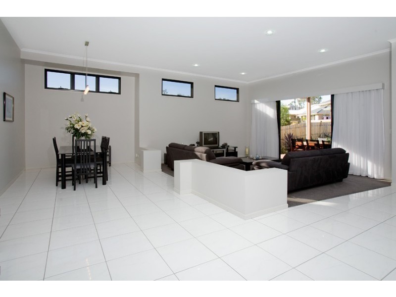 10 Waterhousia Crescent, Brookwater QLD 4300