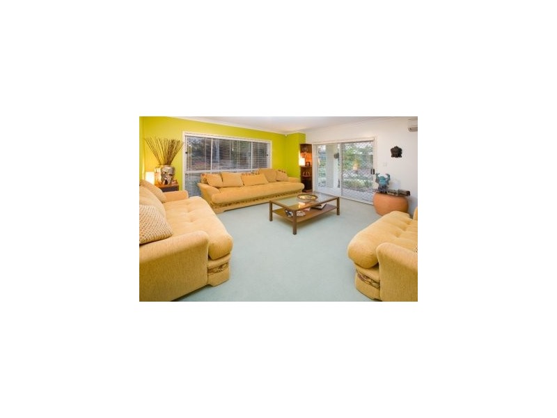 12 BAZILLE Place, Forest Lake QLD 4078