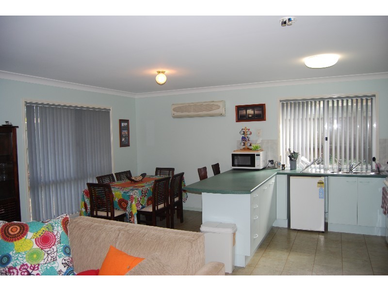 19 Dampier Crescent, Forest Lake QLD 4078