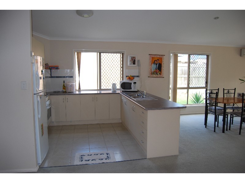 7 Kew Close, Forest Lake QLD 4078