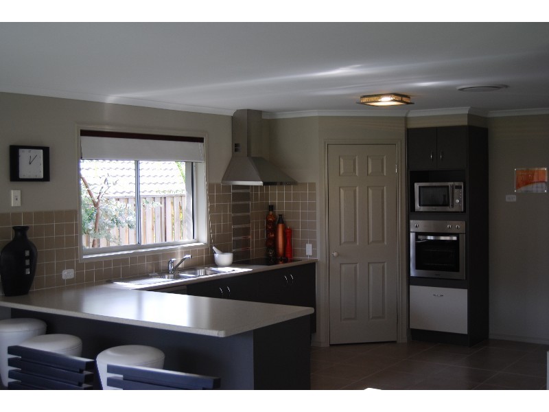 22 Cypress Street, Heathwood QLD 4110