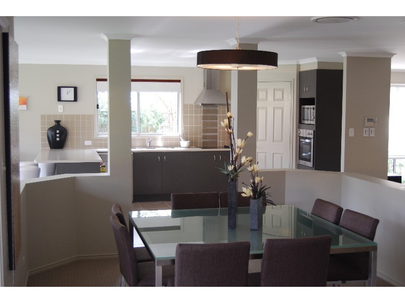 22 Cypress Street, Heathwood QLD 4110