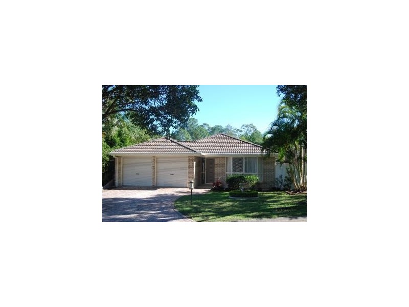 8 Robusta Place, Forest Lake QLD 4078