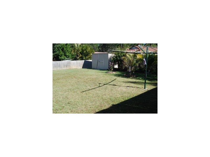 8 Robusta Place, Forest Lake QLD 4078