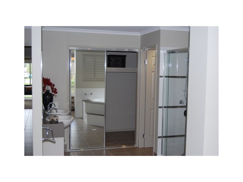 22 Cypress Street, Forest Lake QLD 4078