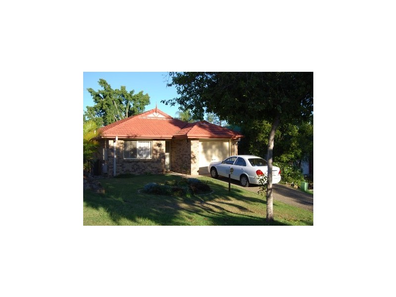 5 Robusta Place, Forest Lake QLD 4078