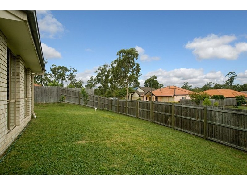 1 DONCASTER Place, Forest Lake QLD 4078