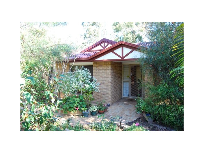 1 Huon Place, Forest Lake QLD 4078