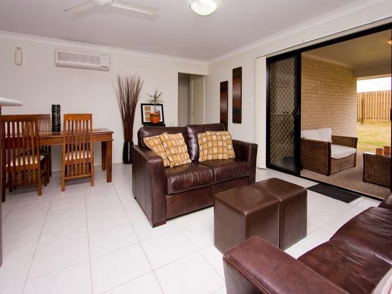 24 Bottlebrush Street, Heathwood QLD 4110