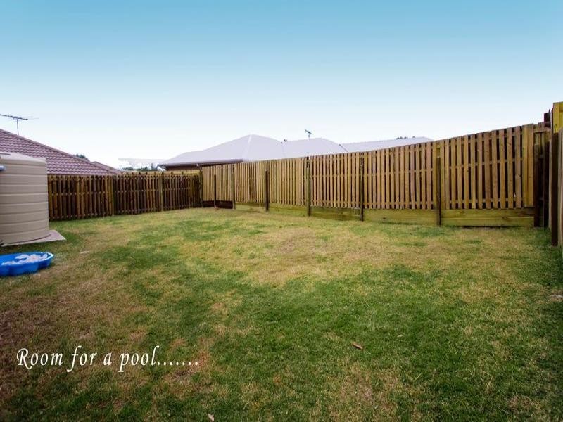 24 Bottlebrush Street, Heathwood QLD 4110