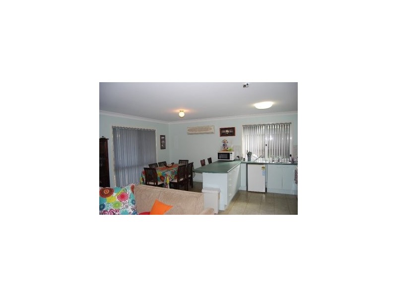 19 DAMPIER Crescent, Forest Lake QLD 4078