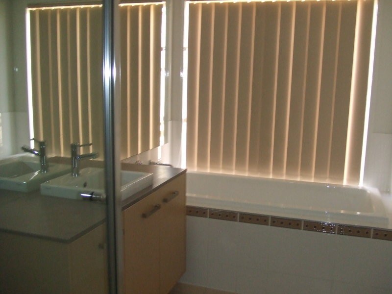 52 Parkwood Drive, Heathwood QLD 4110