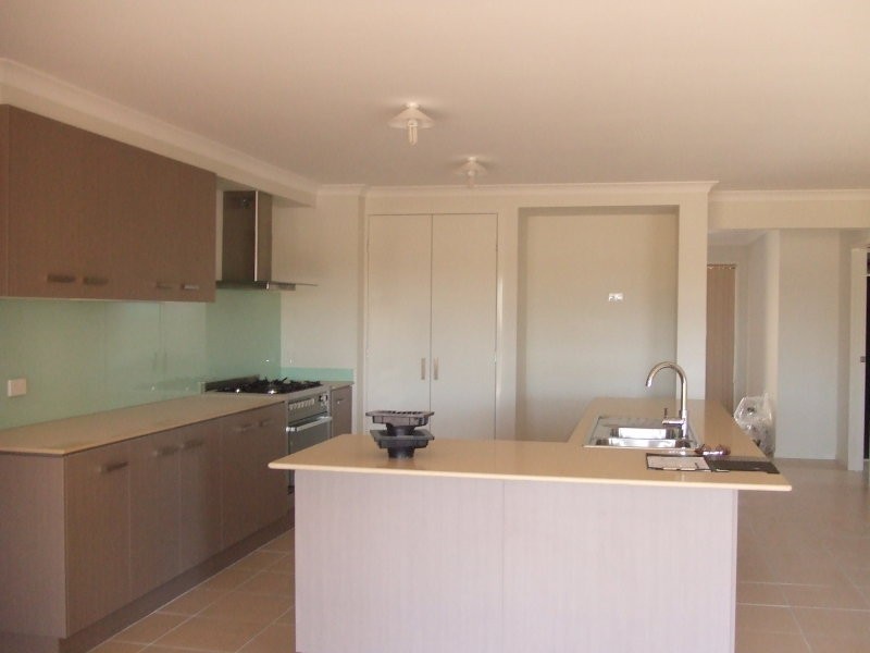 52 Parkwood Drive, Heathwood QLD 4110