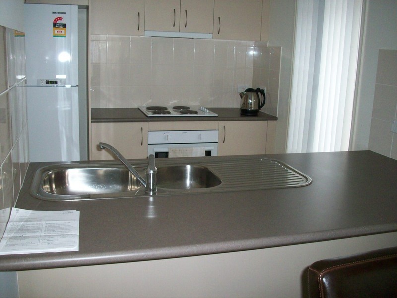 50 Creekside Drive, Springfield Lakes QLD 4300