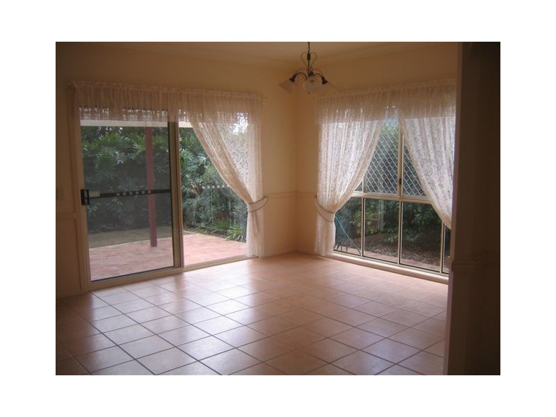 18 Trinity Close, Forest Lake QLD 4078