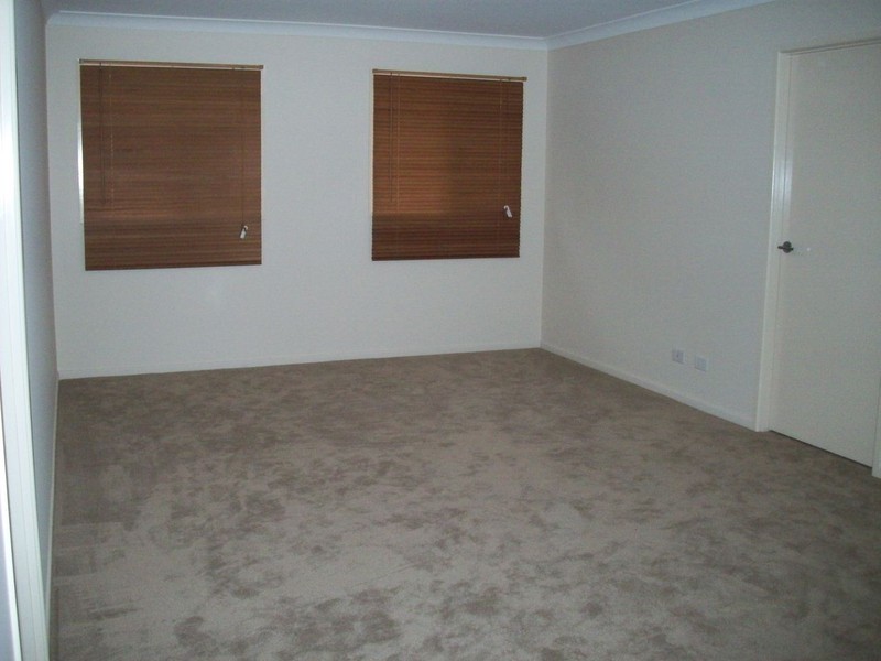 4 Jason Street, Sinnamon Park QLD 4073