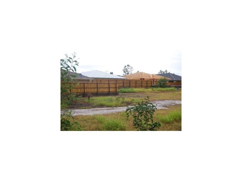 67 LAUREL Street, Forest Lake QLD 4078