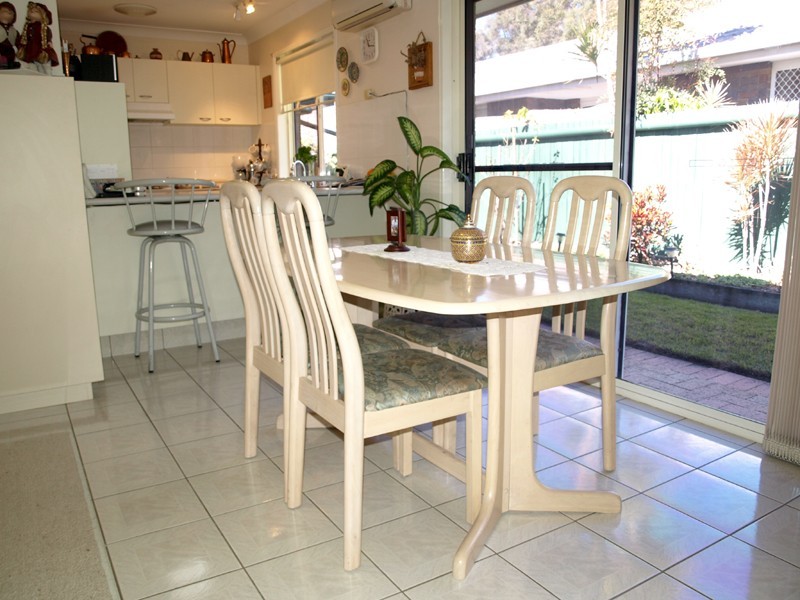 42 Banksia Circuit, Forest Lake QLD 4078