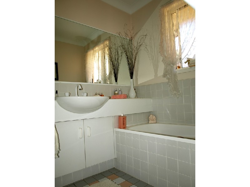 42 Banksia Circuit, Forest Lake QLD 4078