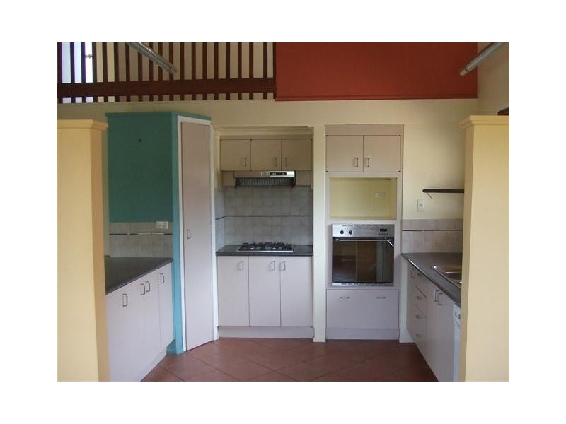 16 Langlo Street, Riverhills QLD 4074