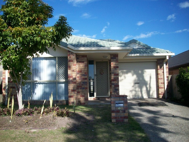 10 Robson Street, Forest Lake QLD 4078