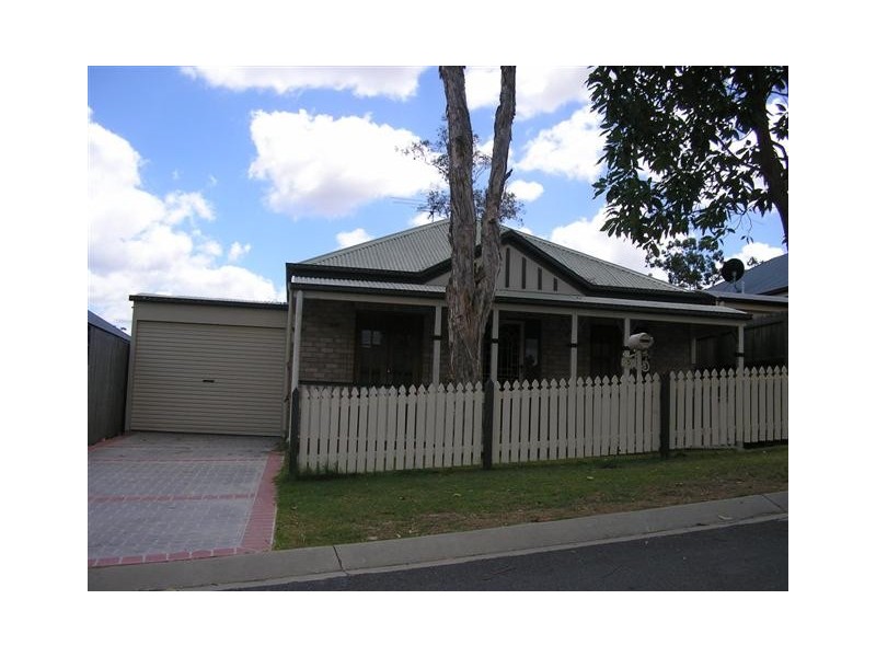 5 Leyburn Crescent, Forest Lake QLD 4078