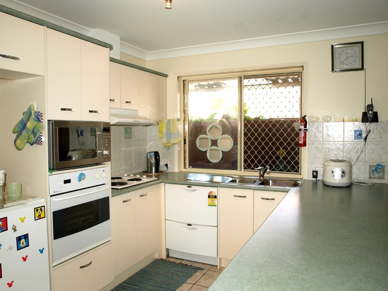 14 Cambridge Crescent, Forest Lake QLD 4078