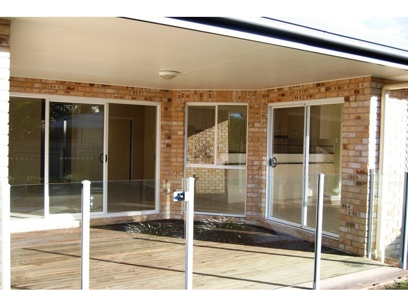 9 Paperbark Crescent, Forest Lake QLD 4078