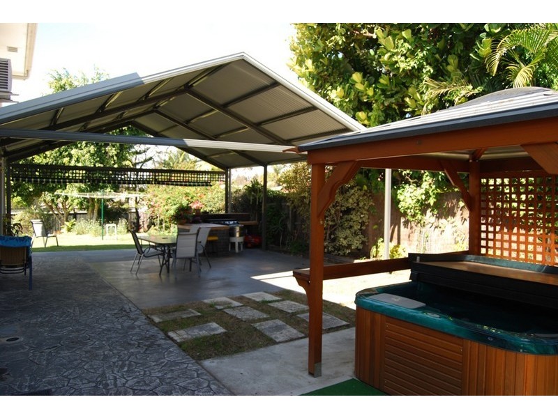 17 Jindabyne Circuit, Forest Lake QLD 4078