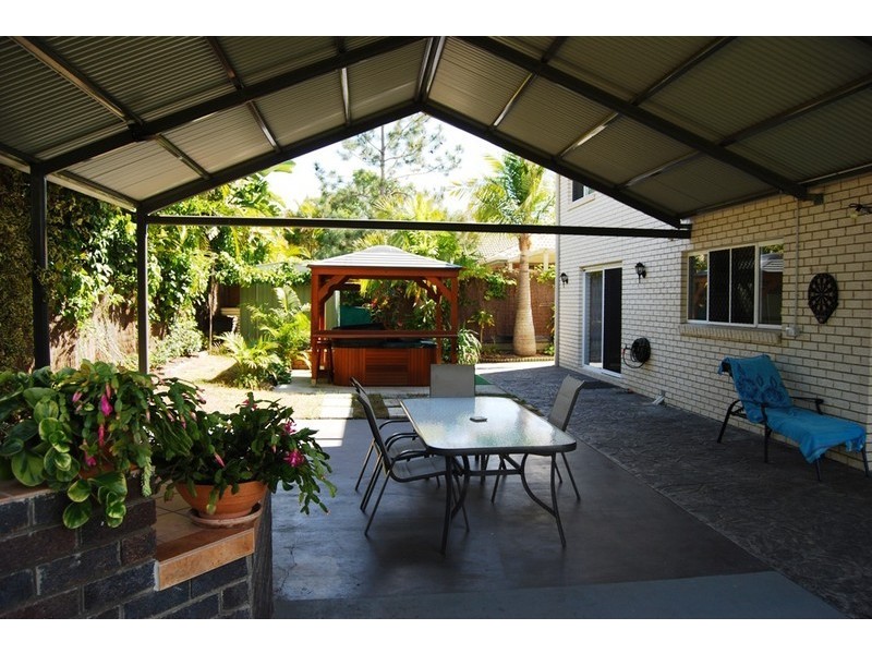 17 Jindabyne Circuit, Forest Lake QLD 4078