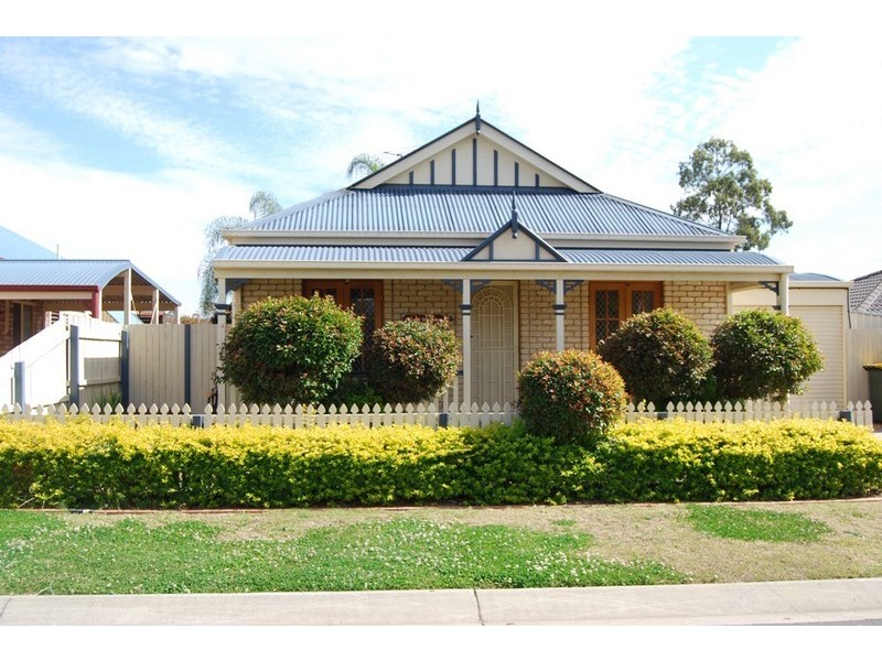 23 Medici Place, Forest Lake QLD 4078