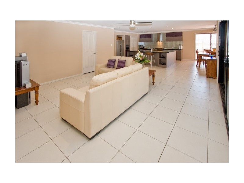 19 Sanctuary Drive, Forest Lake QLD 4078