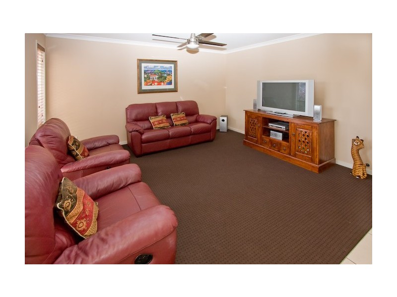 19 Sanctuary Drive, Forest Lake QLD 4078