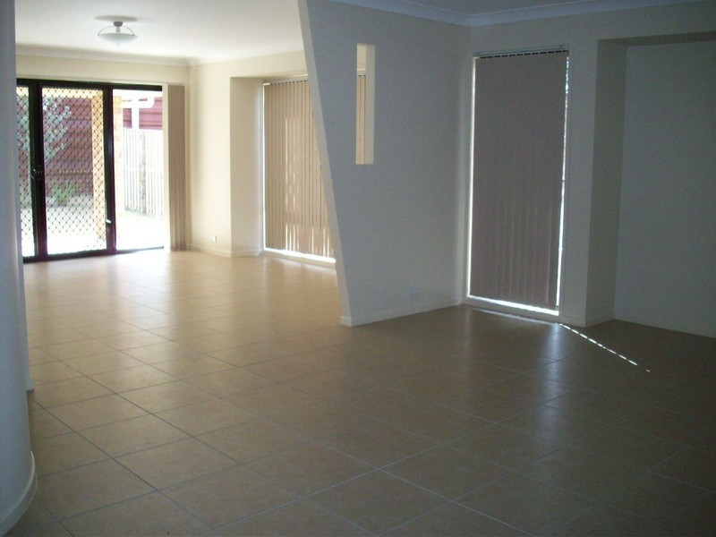 37 Juniper Street, Heathwood QLD 4110