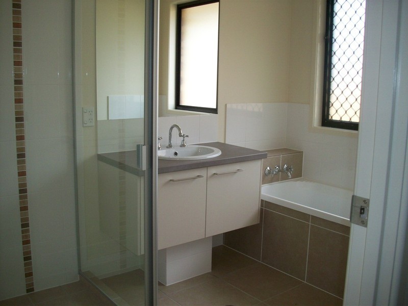 37 Juniper Street, Heathwood QLD 4110