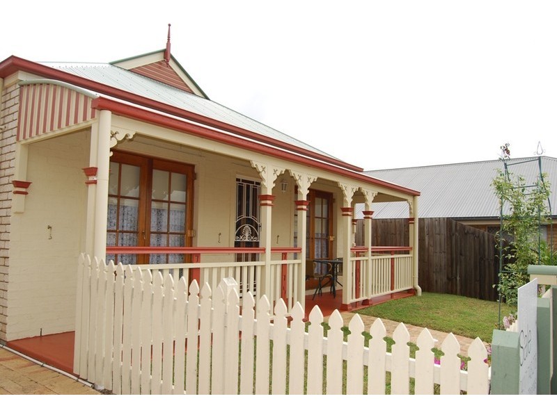 13 Hawthorne Street, Forest Lake QLD 4078