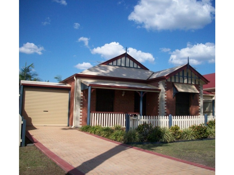 8 Moran Crescent, Forest Lake QLD 4078