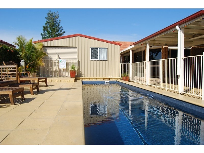 2 Blenheim Close, Forest Lake QLD 4078