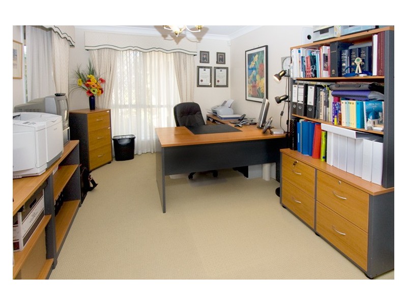 9 Argyle Place, Forest Lake QLD 4078