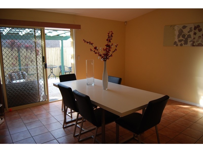 52 Lakeside Crescent, Forest Lake QLD 4078