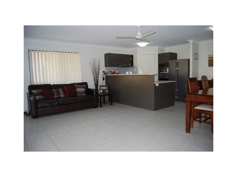 24 Bottlebrush Street, Heathwood QLD 4110