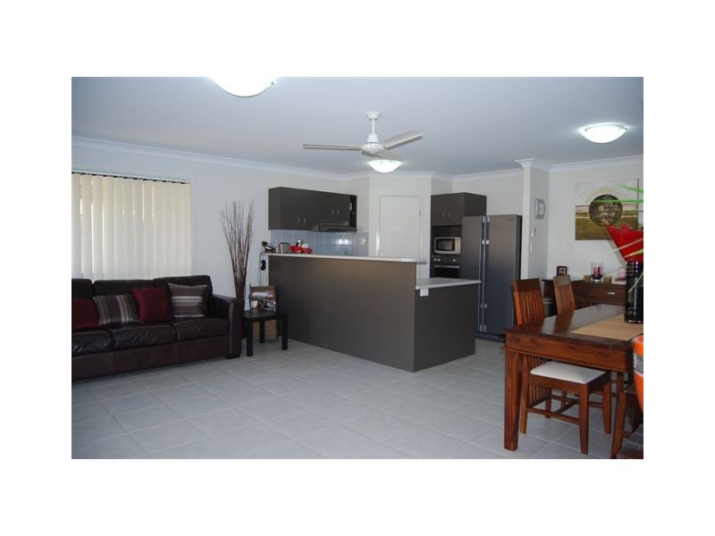 24 Bottlebrush Street, Heathwood QLD 4110