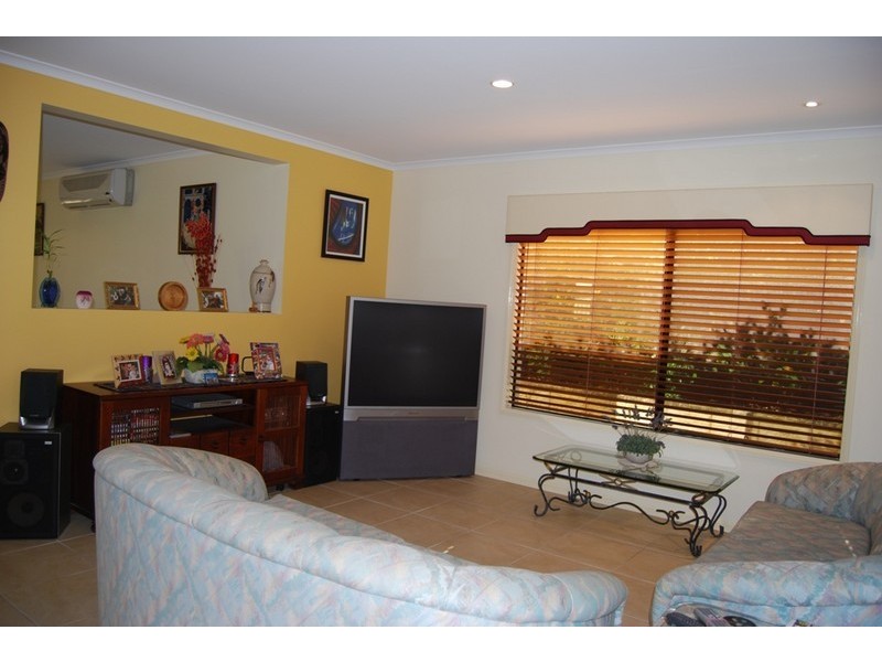 77 Claremont Parade, Forest Lake QLD 4078