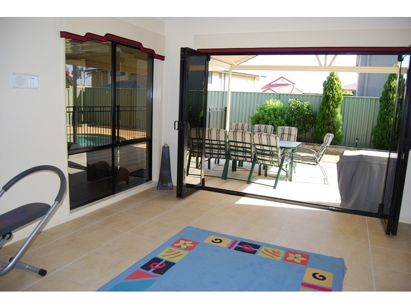 77 Claremont Parade, Forest Lake QLD 4078