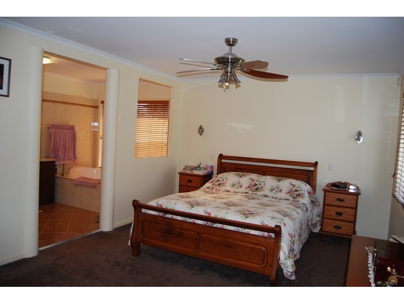 77 Claremont Parade, Forest Lake QLD 4078