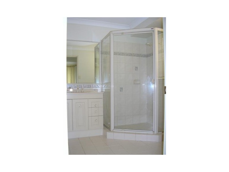 4 Grevillea Place, Forest Lake QLD 4078