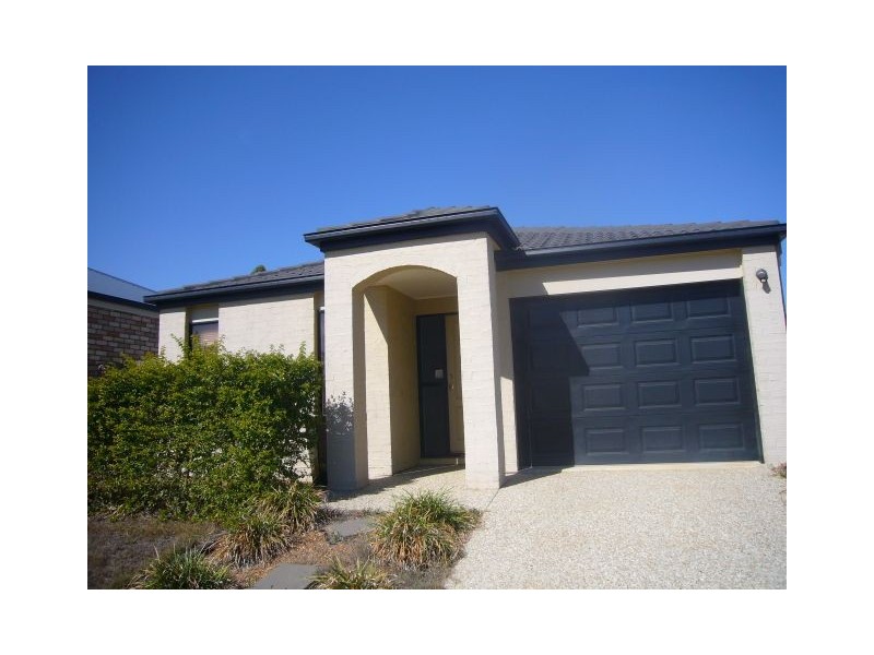 11 Mapleton Crescent, Forest Lake QLD 4078