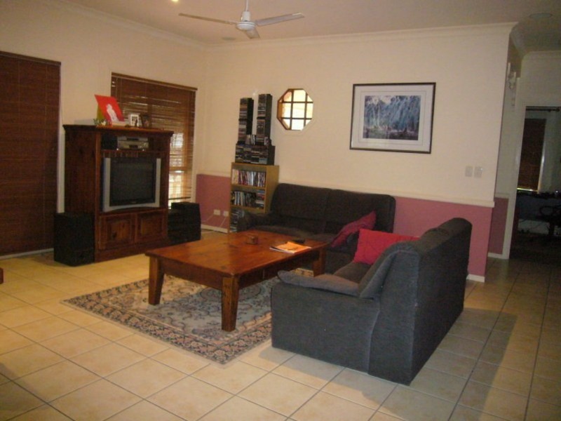 14 Crediton Place, Forest Lake QLD 4078